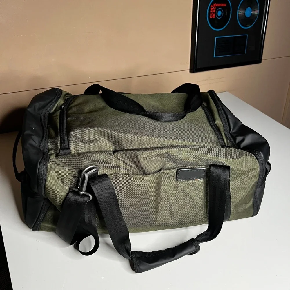 Briggs & Riley ZDX Cargo Duffel Bag Hunter Green ZXD175-23 Travel Gym Bag